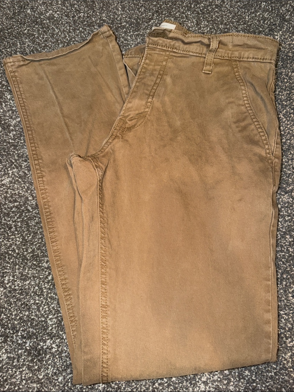 Signature by Levi Strauss Men’s Athletic Fit Khaki Pants 32x34 EUC